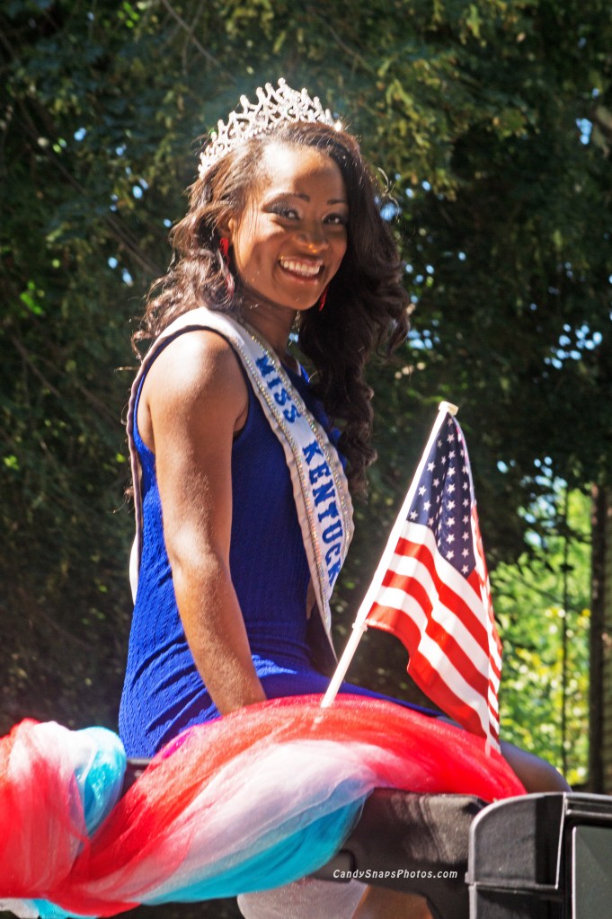 Parade1