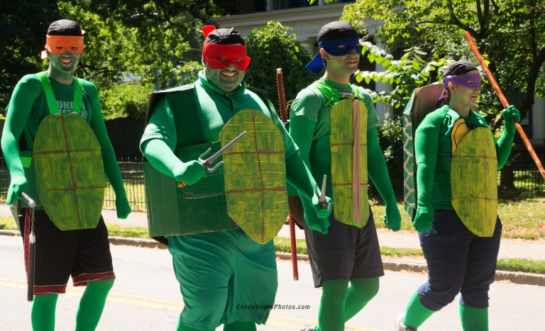 Parade3