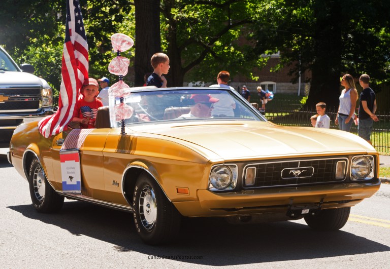 Parade9